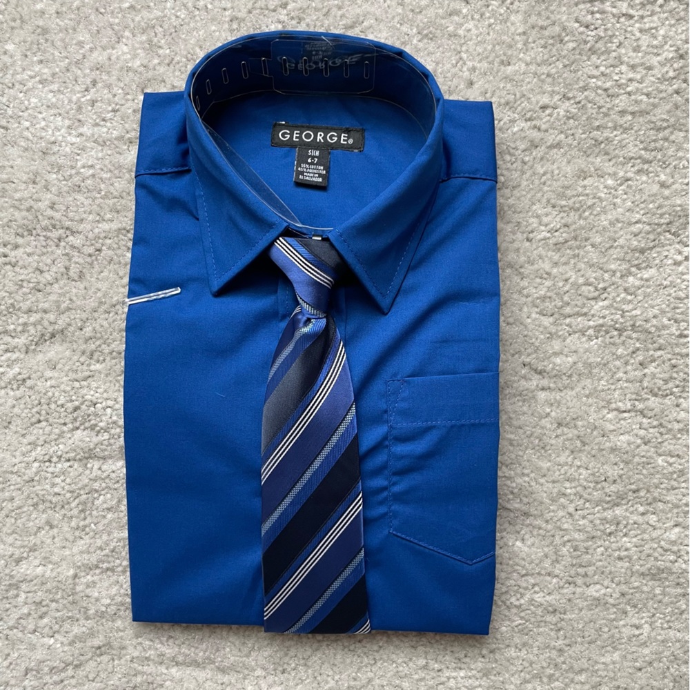 Boys 6-7 Long Sleeve Dress Shirt with Clip on Tie
